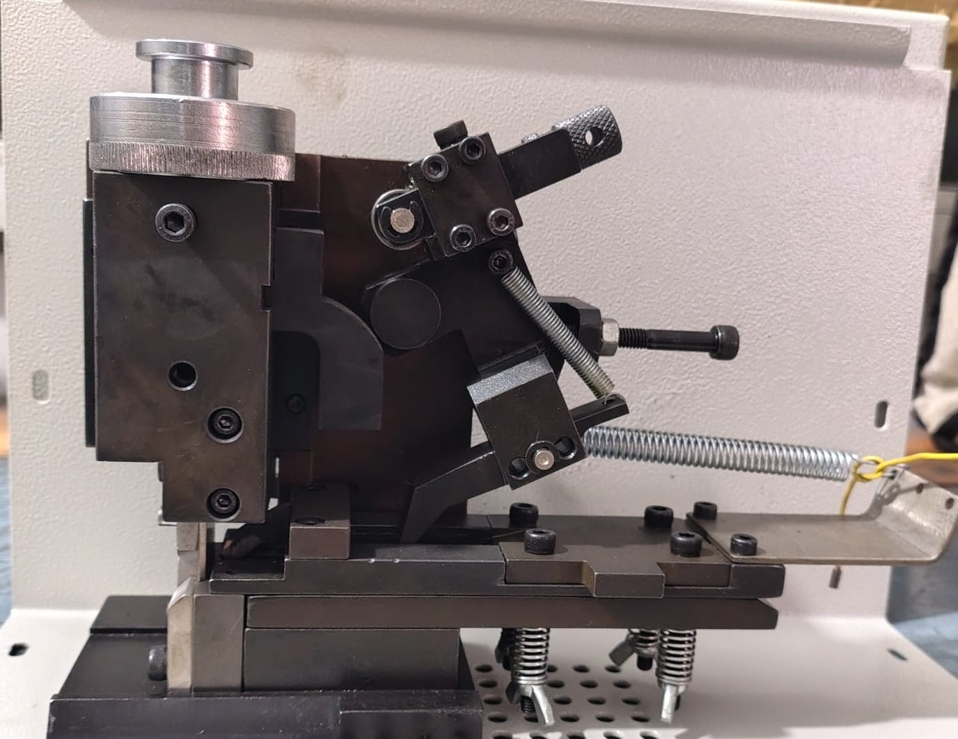 ATC 2018 Cutting Stripping Machine